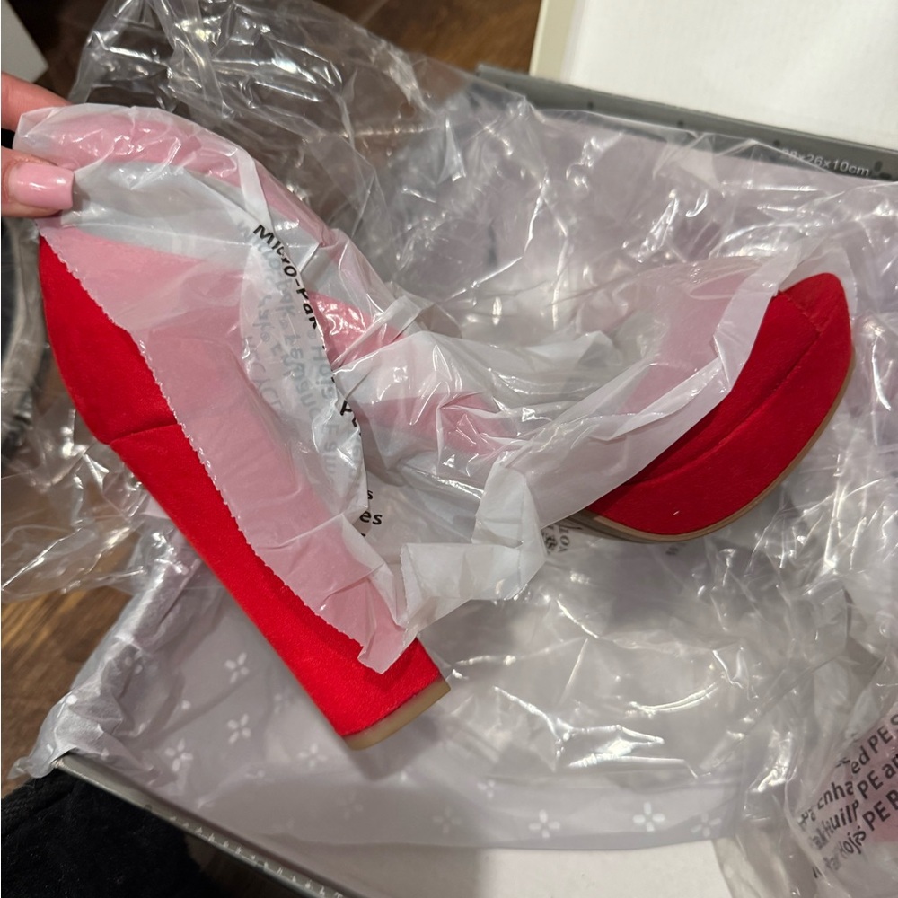 Elegant Red Women's Heels